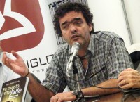 PRESENTACIÓN EN CUANTO VENGA JULIO - LIBRO SOBRE JULIO CASTRO (click para ampliar)